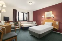 Days Inn by Wyndham Abington M74 Hotels near Tinto