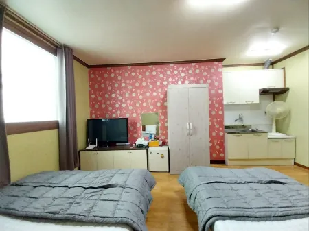 Yeongdeok M Отели рядом с достопримечательностью «영해3.18독립만세운동기념탑»