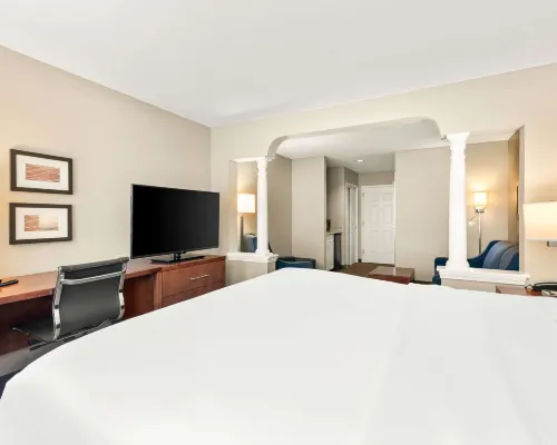 Comfort Inn & Suites North Conway Hotels in Conway