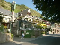 Hotel Restaurant Zum Valwiger Herrenberg Hotel dekat Freibad Ellenz-Poltersdorf