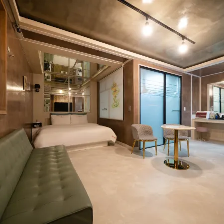 Time Hotel