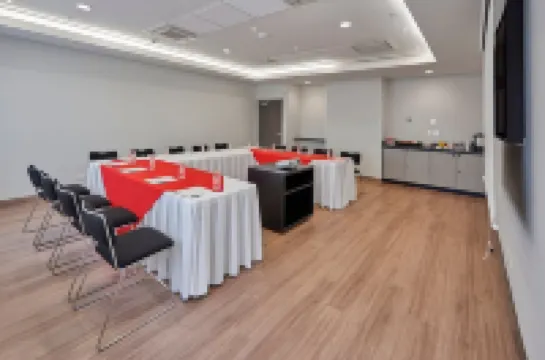 華雷斯市領事館萬豪城市快捷青年酒店