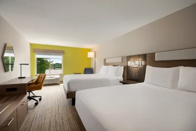 Holiday Inn Express & Suites Fredericksburg Отели в г. Хартвуд