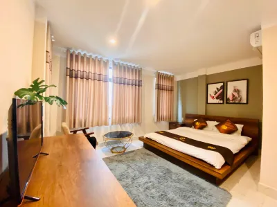 Triệu Nguyễn Hotel Các khách sạn gần Ngã Tư Chợ Tân Phước Khánh