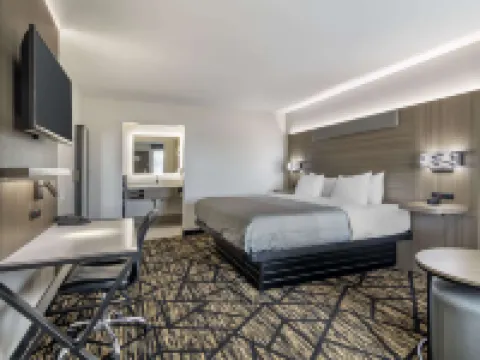 ควอลิตี้ อินน์แอนด์สวีทส์ ย่านมหาวิทยาลัยเอเธนส์ โรงแรมในเอเธนส์