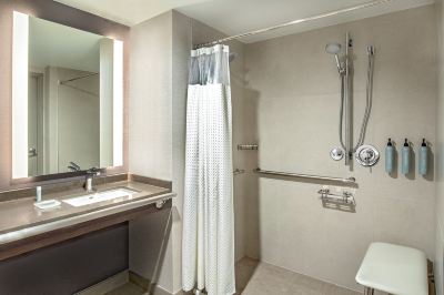 1 Bedroom 2 Room Suite, 1 King, Sofa Bed, Corner Room Courtyard Boston Marlborough Photo