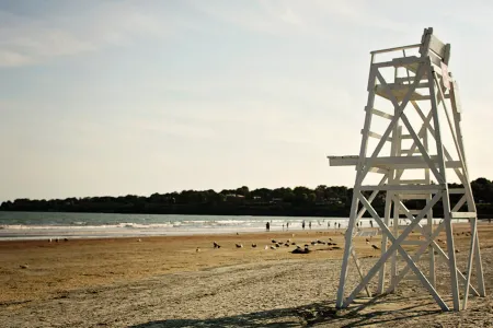 Club Wyndham Inn on Long Wharf Отели рядом с достопримечательностью «Клифф Уолк»