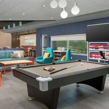Hampton Inn & Suites Charlotte Airport Lake Pointe
