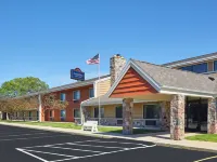 AmericInn by Wyndham Elkhorn Near Lake Geneva Hotels in Walworth County