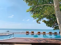 Horizon Beach Resort Koh Jum - Beach