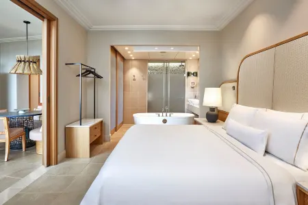 The Westin Resort, Costa Navarino Отели в г. Nestor