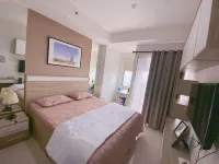 Apartement Springwood By LiviRooms Tangerang Hotel di Pinang