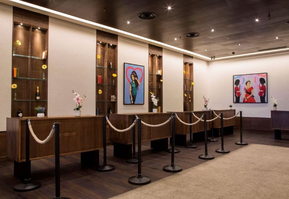 호텔 로비 라운지