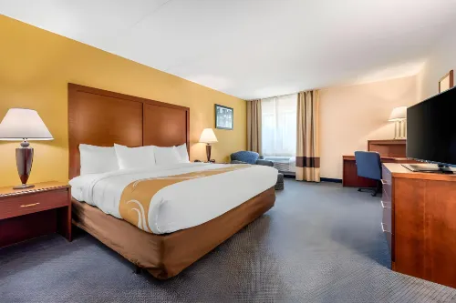 Quality Inn & Suites Hotels in Dresden