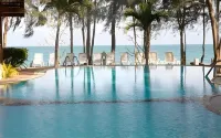 Bayview Beach Resort Hotel di Bang Saphan