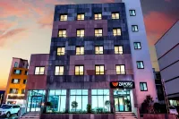Zamong Hotel Hotels near Hallim Stadium