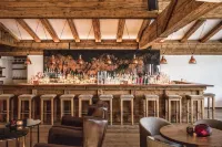 Kitzhof Mountain Design Resort - bar