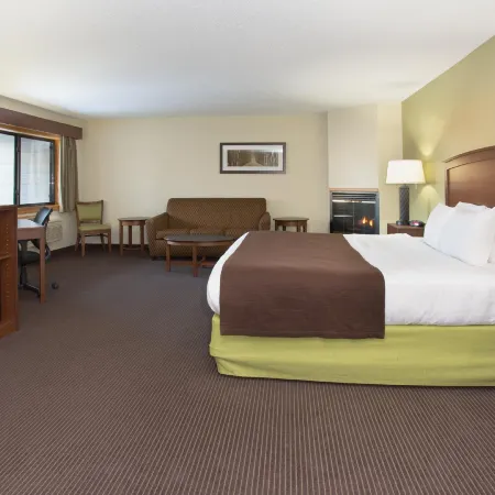 Cobblestone Hotel & Suites - Wisconsin Rapids