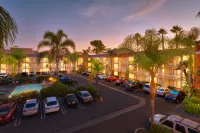 Cortona Inn and Suites Anaheim Resort - Pysäköinti