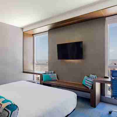 Aloft Montevideo Hotel Rooms