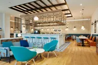 Courtyard Luton Airport - Baarit