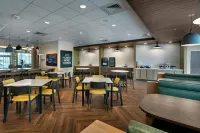 萬楓套房酒店-科斯塔爾卡羅來納康威分店 - 早餐