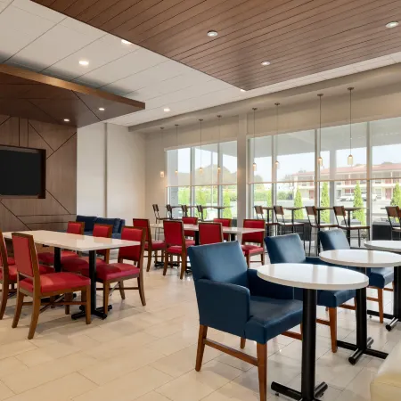 Holiday Inn Express & Suites DALTON - MARKET ST by IHG