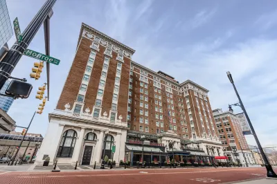 Amway Grand Plaza, Curio Collection by Hilton Hotels near Van Andel Arena