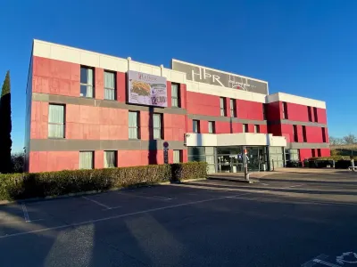 Hôtel Pont Rouge , Carcassonne Hotels in der Nähe von Stadium Mayrevieille