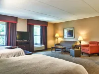 Hampton Inn by Hilton Spring Lake Fayetteville - Parkplatz