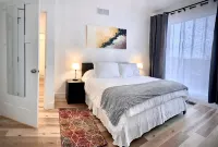 Brand New Modern Downtown Condo designed by award-winning architect! Hotels near Rock Bridge Shopping Center