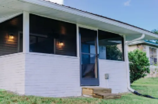 Riverfront Cottage Retreat with 2 Docks + Scenic Views on the St. John’s River!