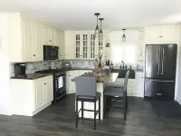 “Otter Getaway”Cozy Damariscotta Lake Year Round Cottage