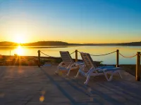 Sunrise@Potlatch-Waterfront Luxury Home Hood Canal