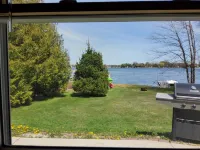 Enjoy a relaxing vacation on a lake (1 Bedroom (sleeps 4) )