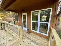 Coach's Quarters - The Dugout - Come Spend The Night in the Trees!!