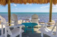 Overlooking The Marina and Ocean Includes Use of Golf Cart Pet-Friendly