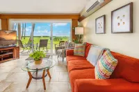Ocean Front, Ground Level 1 Bedroom with King, Sleeps 4, with Cold AC - Pools