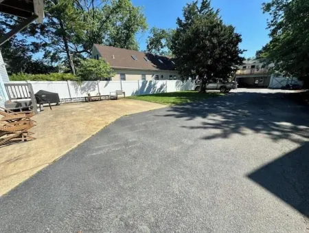 Spacious 6-Bedroom Solomons Island Retreat • Walk to Waterfront & Shops