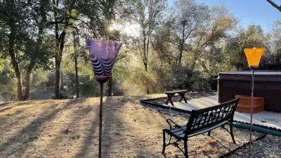 Tranquil Squirrel’s Nest – Private 2.9 Acre Cabin w/ Hot Tub & WiFi Mtn Views Hotels near Designs By Christine