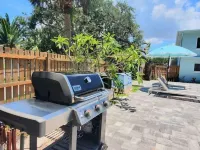 Heated Pool! Fully Remodelled! Steps to the beach! Pet-Friendly!