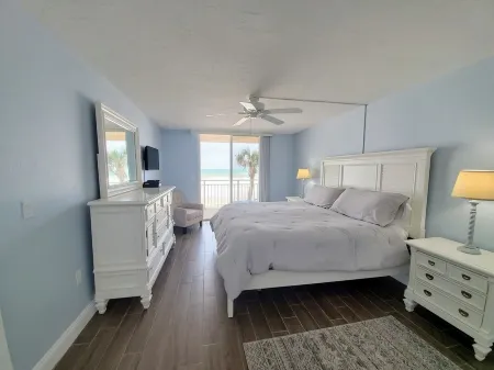 Beachfront Vacation Rental, Beautiful view from the 2nd story balcony.