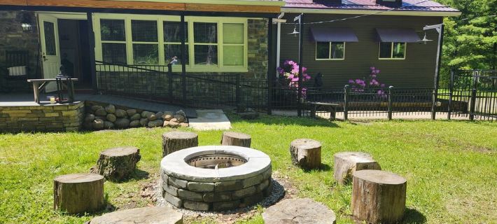 Mountains, Near Falling Water, Ohiopyle, Hot Tub, Hiking, Caverns, Golf Close by ファイエットのホテル