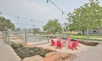 Ultimate Upscale Sports Retreat Near Houston. 42 Comfortable Beds.