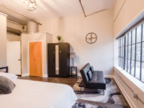 King Sized - Heart of Downtown Lafayette