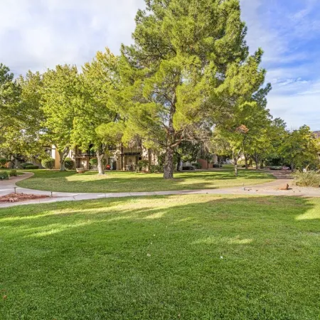 Sedona Eco-Friendly Condo w/ Pool: Walk to Shops Restaurants Golf & Trails