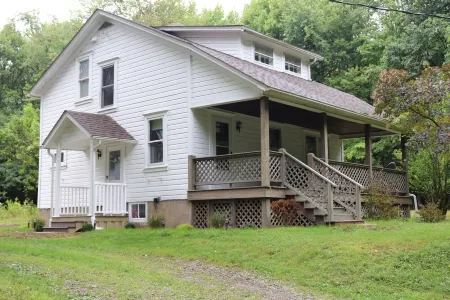 Seclusion/Privacy with direct access to PA Rail 66 and close to State Game Land Отели в г. Кларион Каунти