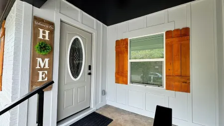 Cozy 3-bedroom house in Greenville Great location!!Close to everything !!NEW!! Отели в г. Хант