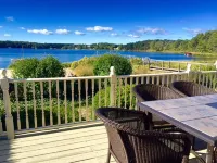Amazing SALTWATER FRONT on Follins Pond!! 4bdrm/2bth