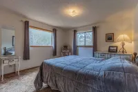 Fawn Haven On The Lake